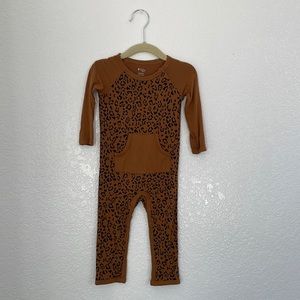 Kyte Baby Snap Longsleeve Romper with Pocket Small Leopard 18-24 Months 🐆